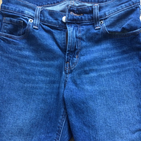 OLD NAVY Boyfriend Mid Rise Jeans - Picture 4 of 4